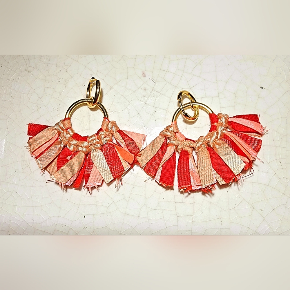 Vintage shades of pink J. Crew fan, fringe, bohemian clasp earrings